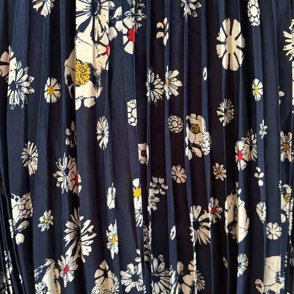 Jason Wu for Target pleated skirt - Picture 2 of 4